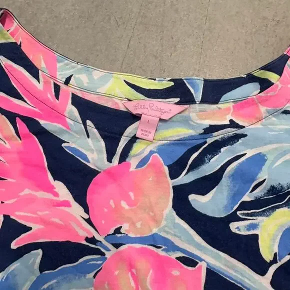Lilly pulitzer large flutter sleeve casual t shirt - Picture 2 of 6